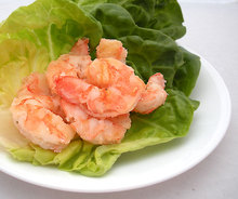 hcg Diet VLCD prawns on lettuce leaves